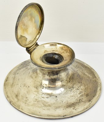Lot 1206 - An early 20th century hallmarked silver...