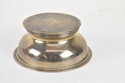 Lot 1207 - CARRINGTON & CO; an Edward VII hallmarked...