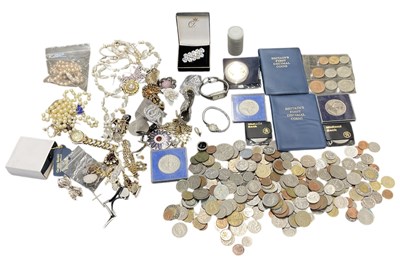 Lot 1506 - A quantity of costume jewellery, watches,...