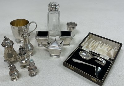 Lot 1030 - A collection of small silver including a...