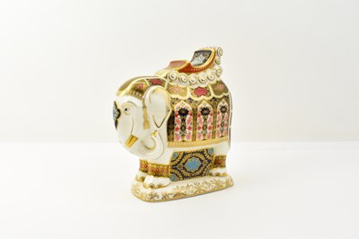 Lot 256 - ROYAL CROWN DERBY; a large Imari pattern...