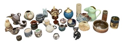 Lot 570 - A quantity of studio ceramics, including...