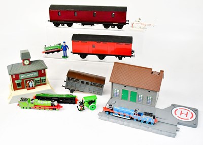 Lot 225 - THOMAS THE TANK; a large quantity of c.1990s...