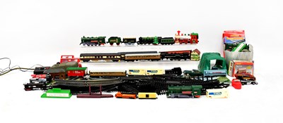 Lot 371 - A quantity of modern plastic locomotives,...