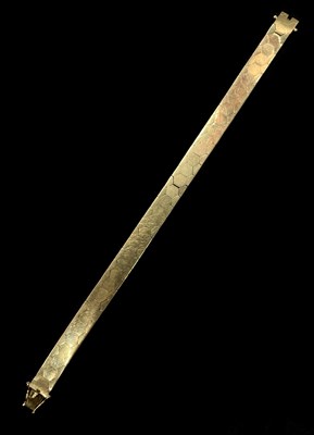 Lot 1142 - An 18ct yellow gold hexagonal brick link...