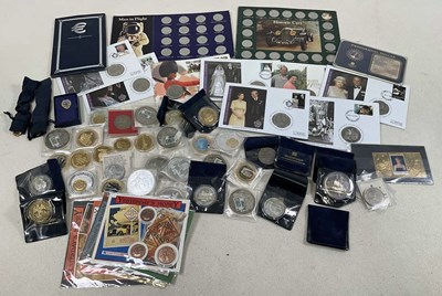 Lot 1366 - A quantity of presentation coins including...