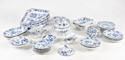 Lot 709 - A collection of blue and white transfer onion...