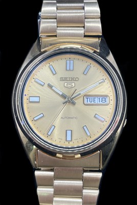 Lot 1313 - SEIKO; a gentleman's gold plated automatic '5'...