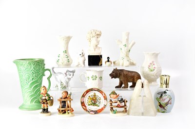 Lot 298 - A mixed lot of ceramics to include a Lladrό...