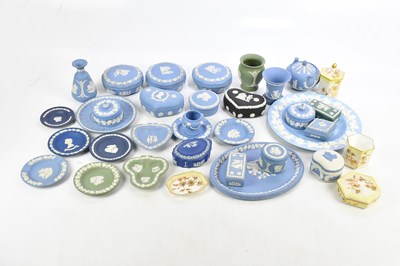 Lot 657 - WEDGWOOD; a collection of jasperware including...