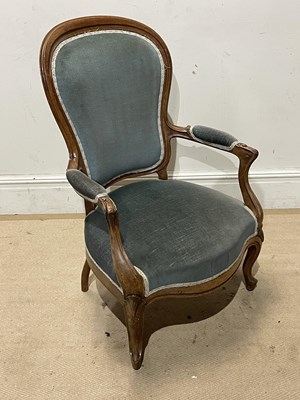 Lot 1249 - A Victorian walnut framed spoon back open...