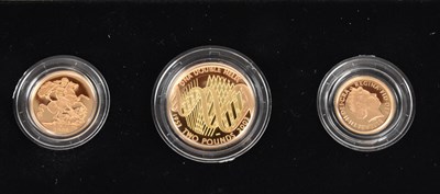 Lot 1381 - ROYAL MINT; a cased 2003 DNA Double Helix...