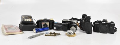 Lot 295 - A collection of vintage cameras and scientific...