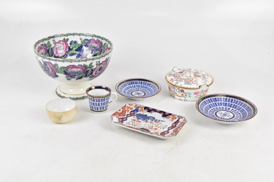 Lot 647 - An assortment of decorative ceramics including...