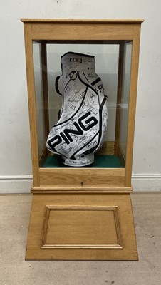 Lot 2467 - An autographed 1998 Open Championship golf bag,...