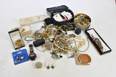 Lot 442 - A collection of costume jewellery comprising...