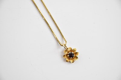 Lot 390 - A 9ct yellow gold box link chain with a 9ct...