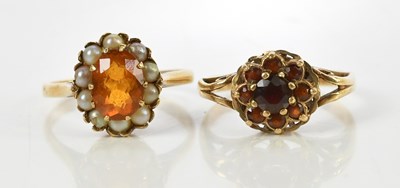 Lot 181 - Two 9ct yellow gold dress rings, both size O,...