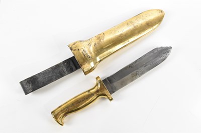 Lot 1318 - C E HEINKE & CO LTD; a diver's knife with...