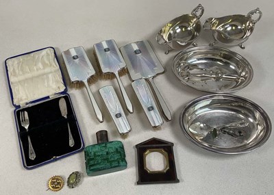 Lot 1087 - An unusual Art Deco George VI hallmarked...