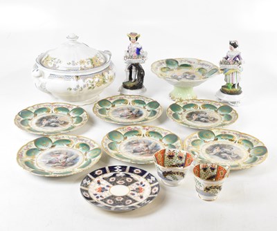 Lot 777 - A small collection of sundry ceramics...