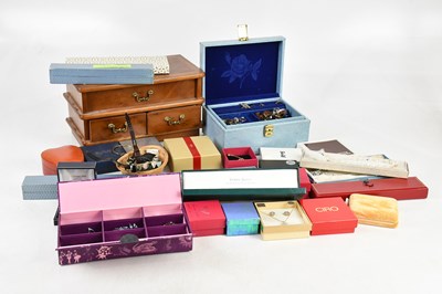 Lot 479 - A large collection of costume jewellery...