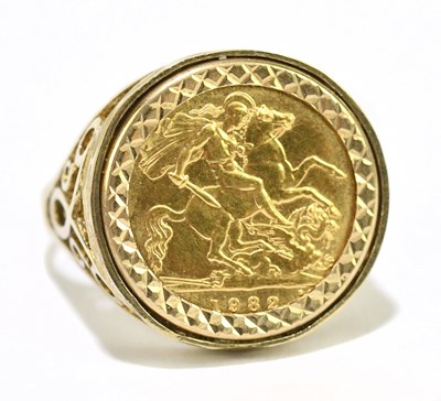 Lot 1074 - An Elizabeth II half sovereign ring, 1982,...