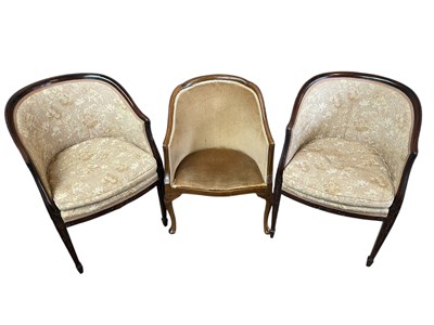 Lot 1265 - A pair of Edwardian tub chairs and a similar...