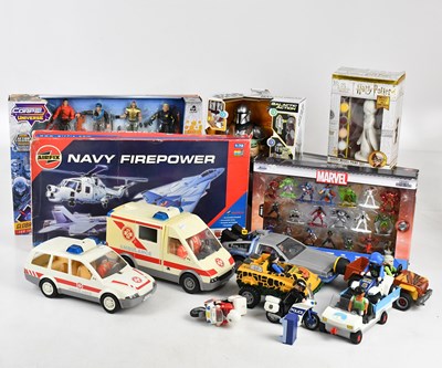 Lot 849 - A collection of toy and vehicle models, to...
