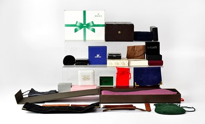 Lot 1156 - A quantity of watch and jewellery boxes to...