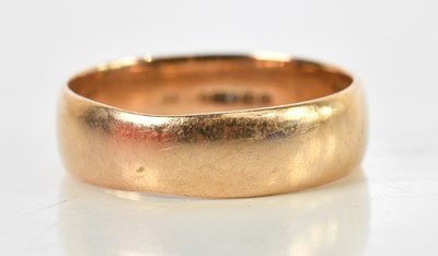Lot 146 - A large 9ct rose gold wedding band, size Z+ 4...