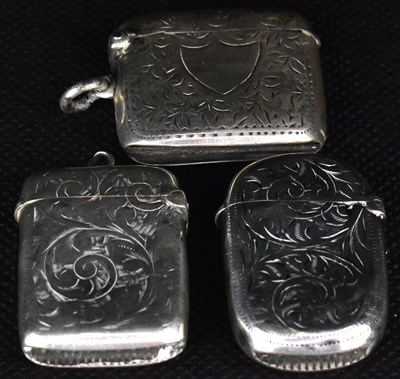 Lot 840 - Three late 19th/early 20th century hallmarked...