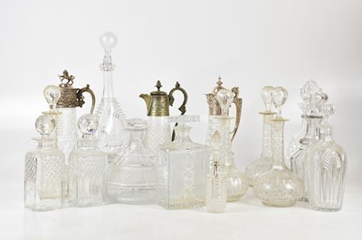 Lot 816 - A collection of 19th century and later glass...
