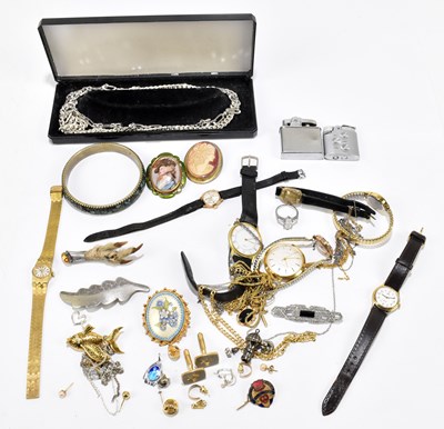 Lot 1265 - Three lady's 9ct gold wristwatches