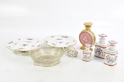 Lot 671 - A pair of French, possibly Paris porcelain,...