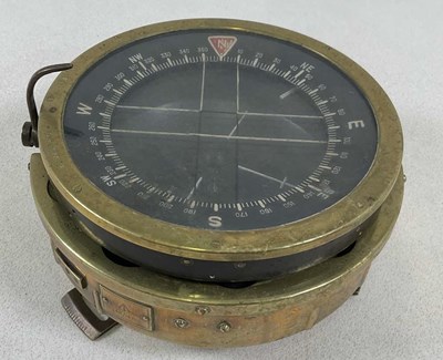 Lot 58 - An RAF P10 WW2 navigational compass, the...