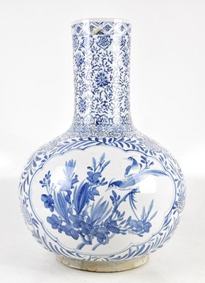 Lot 554 - A large and impressive Chinese blue and white...