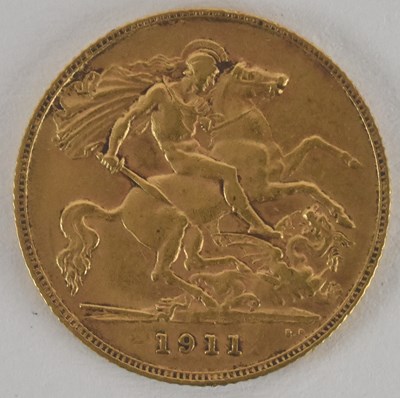 Lot 1424 - A George V 1911 half sovereign.