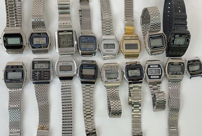 Lot 1338 - A large collection of gentleman's vintage...