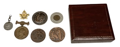 Lot 279 - A George V 1911 King's Medal awarded to W...
