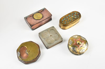 Lot 1450 - A collection of 19th century and later brass,...