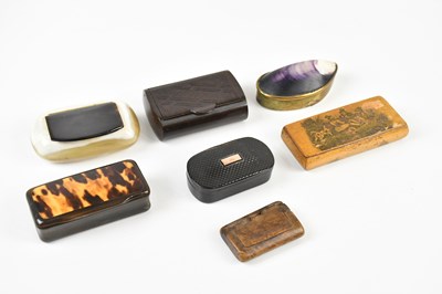 Lot 1452 - A collection of Victorian and later snuff...