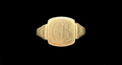 Lot 1171 - A 9ct yellow gold signet ring, with engraved...