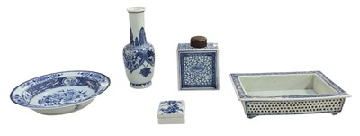 Lot 636 - Five pieces of 19th century and later Chinese...