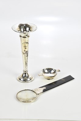 Lot 1316 - WALKER & HALL; an Edward VII hallmarked silver...