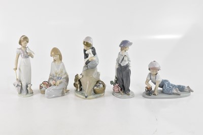 Lot 634 - LLADRÓ; five figures including the 1992...