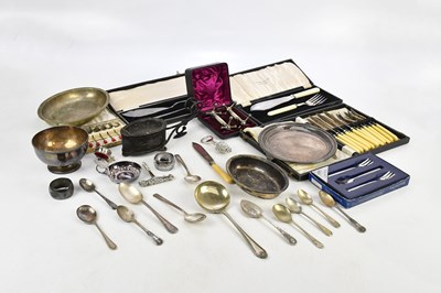 Lot 1015 - A quantity of assorted silver plate including...