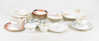 Lot 721 - WILEMAN; a collection of part tea/dinner...
