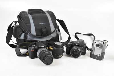 Lot 1582 - A collection of digital cameras, to include a...