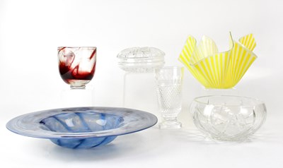 Lot 315 - Six items of coloured and clear art glass,...